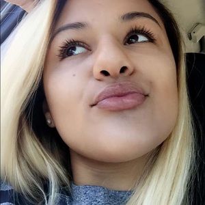 Meet your Posher, Annie